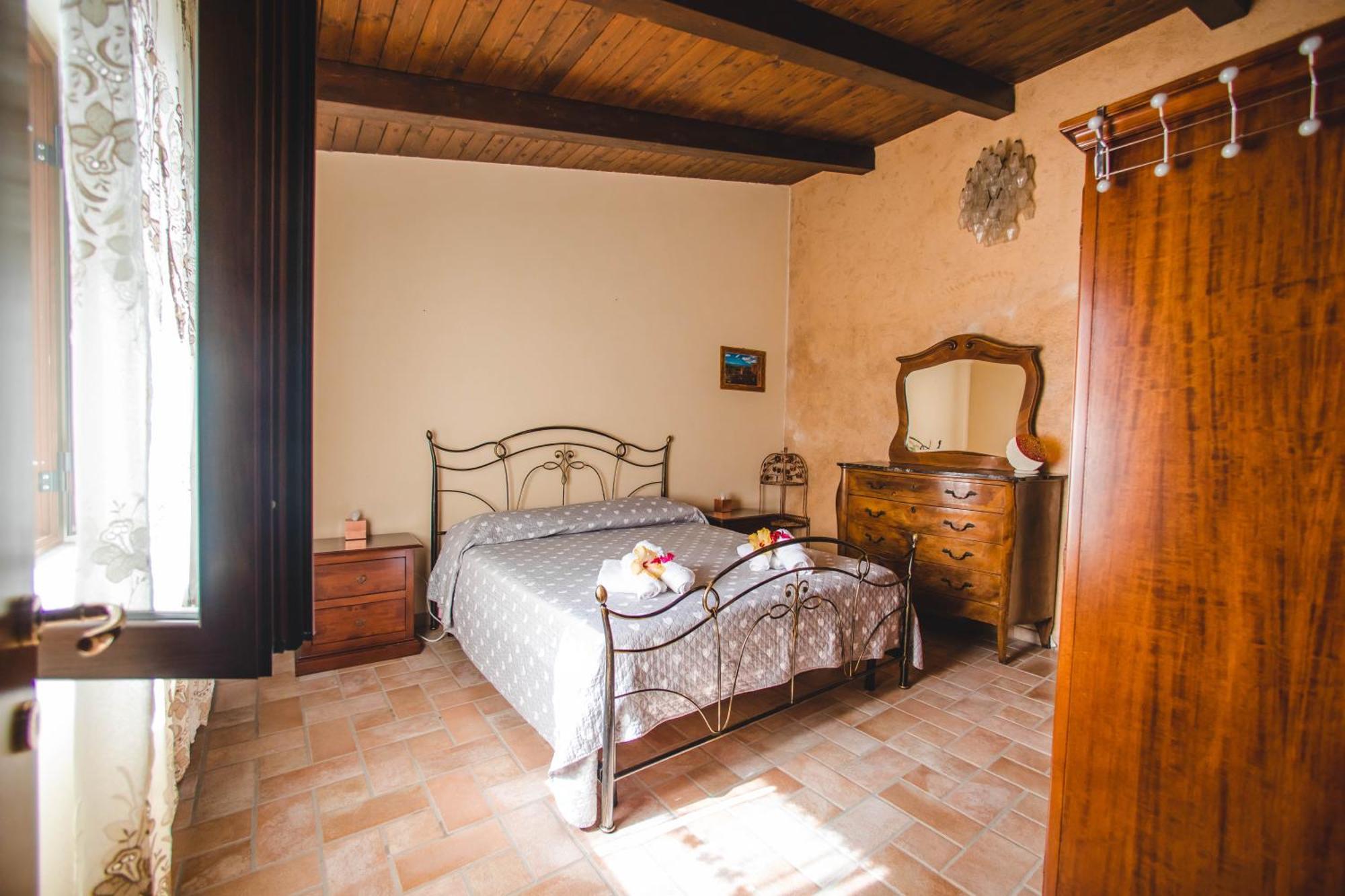 Calami - Villa Romeo - Private Apartments With Pool, Seaview & Olive Grove Santa Caterina Dello Ionio Marina エクステリア 写真