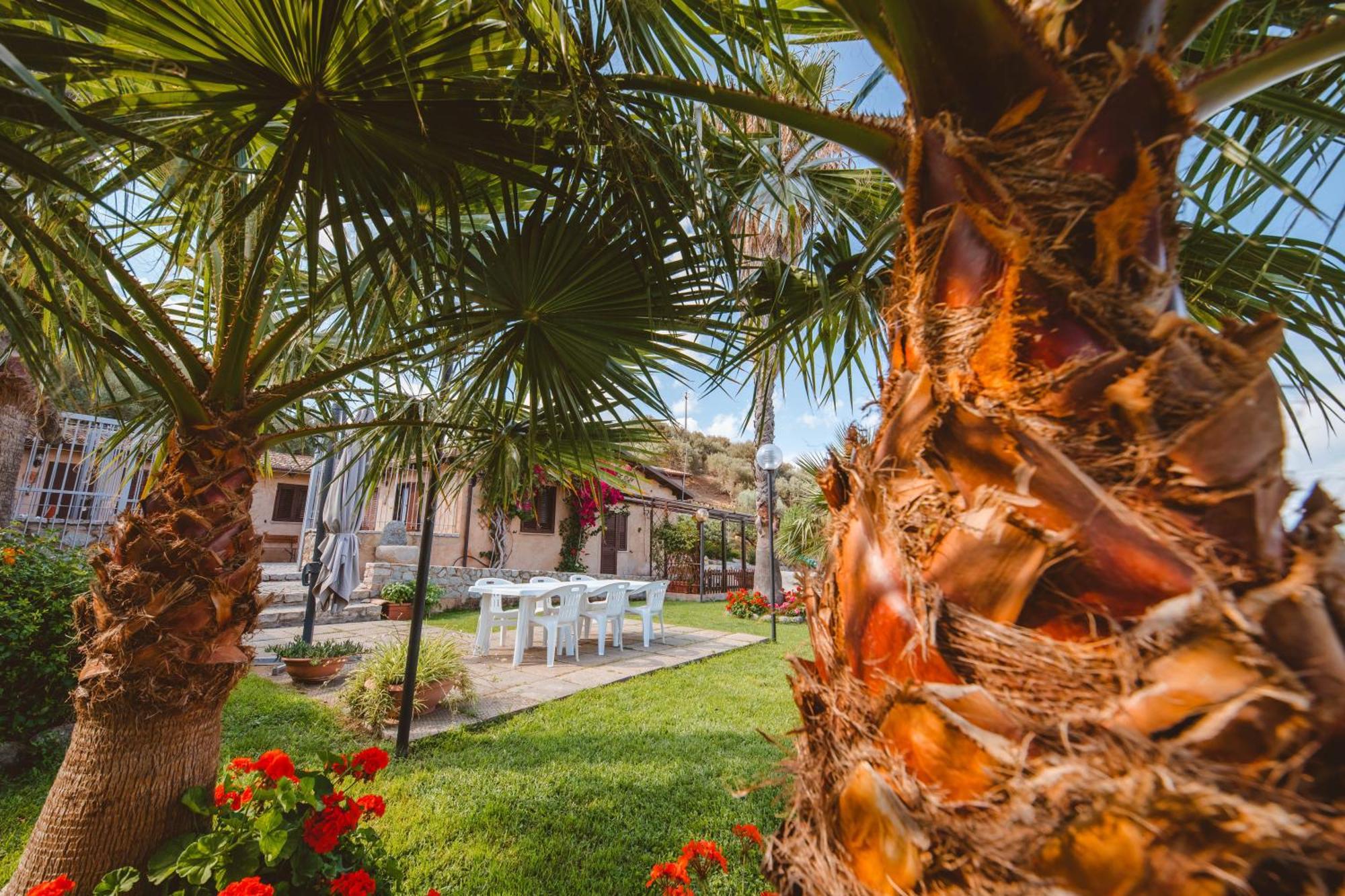 Calami - Villa Romeo - Private Apartments With Pool, Seaview & Olive Grove Santa Caterina Dello Ionio Marina エクステリア 写真